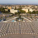 Grand מלון 5*