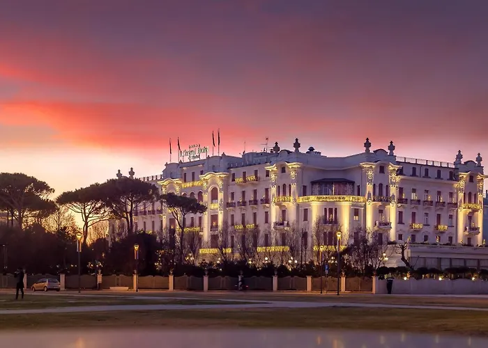 Hotel Grand