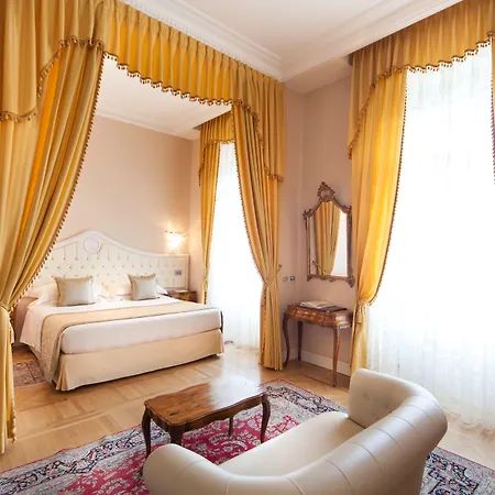 Grand Hotel 5*