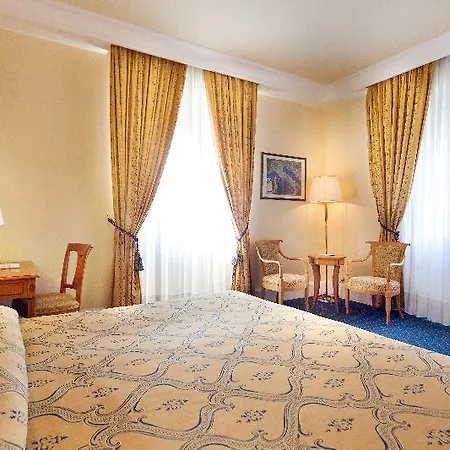 Grand 5* Римини