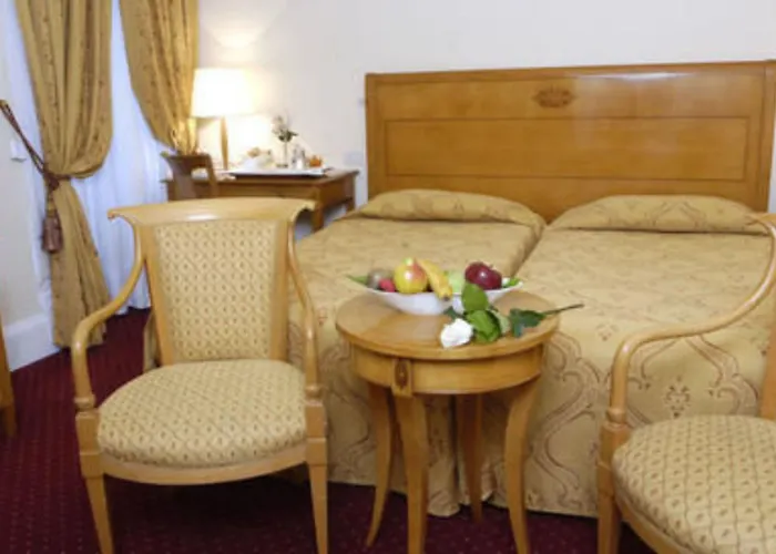 Grand 5*