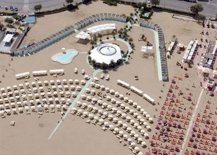 فندق Grand 5*