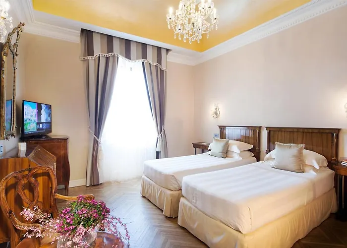 Grand 5* ريميني