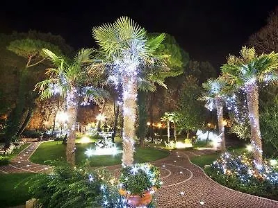 Hotel Grand